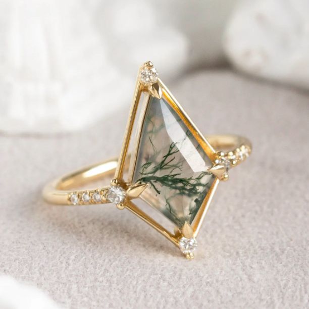 French Entry Lux Vintage S925 Silver Plating 14K Gold Water Plants Agate Ring